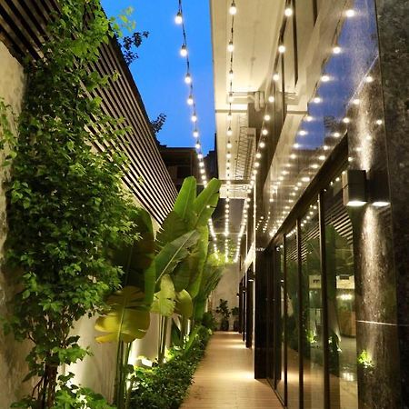 Gardenia Bich Cau Aparthotel Hanoi Bagian luar foto